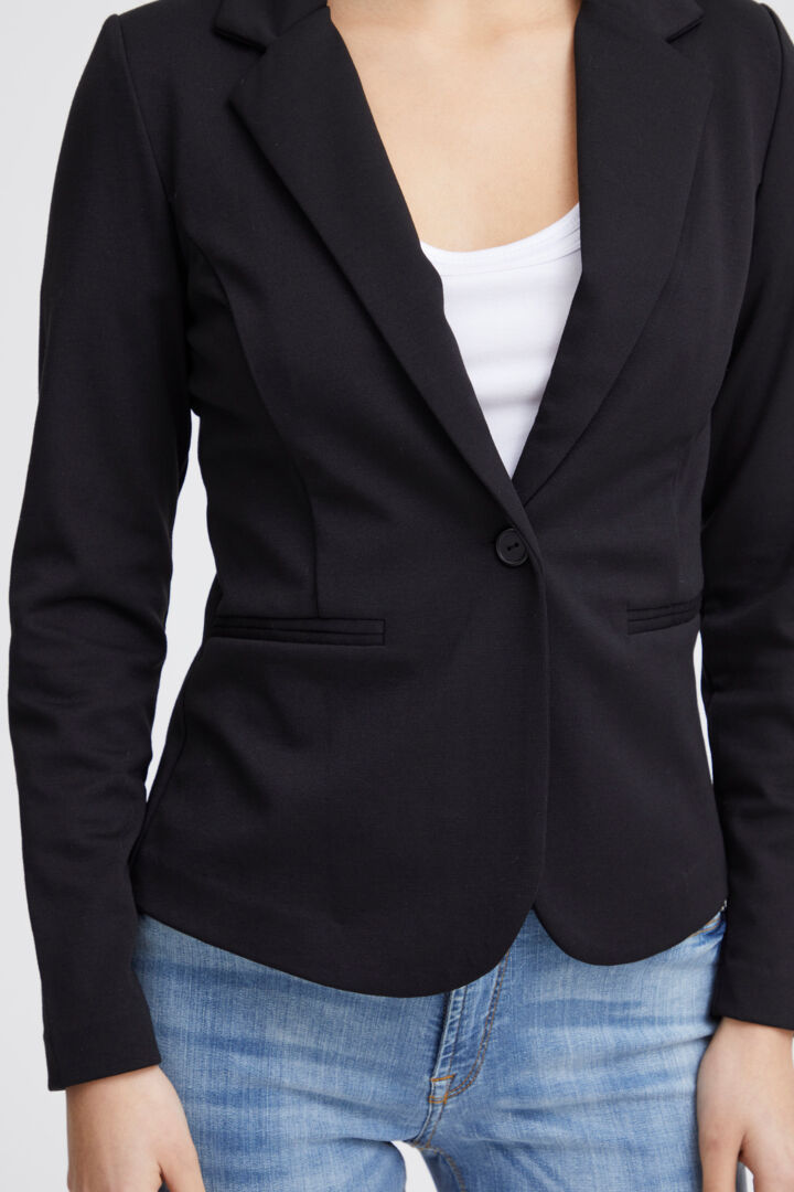 0110 IHKATE Blazer