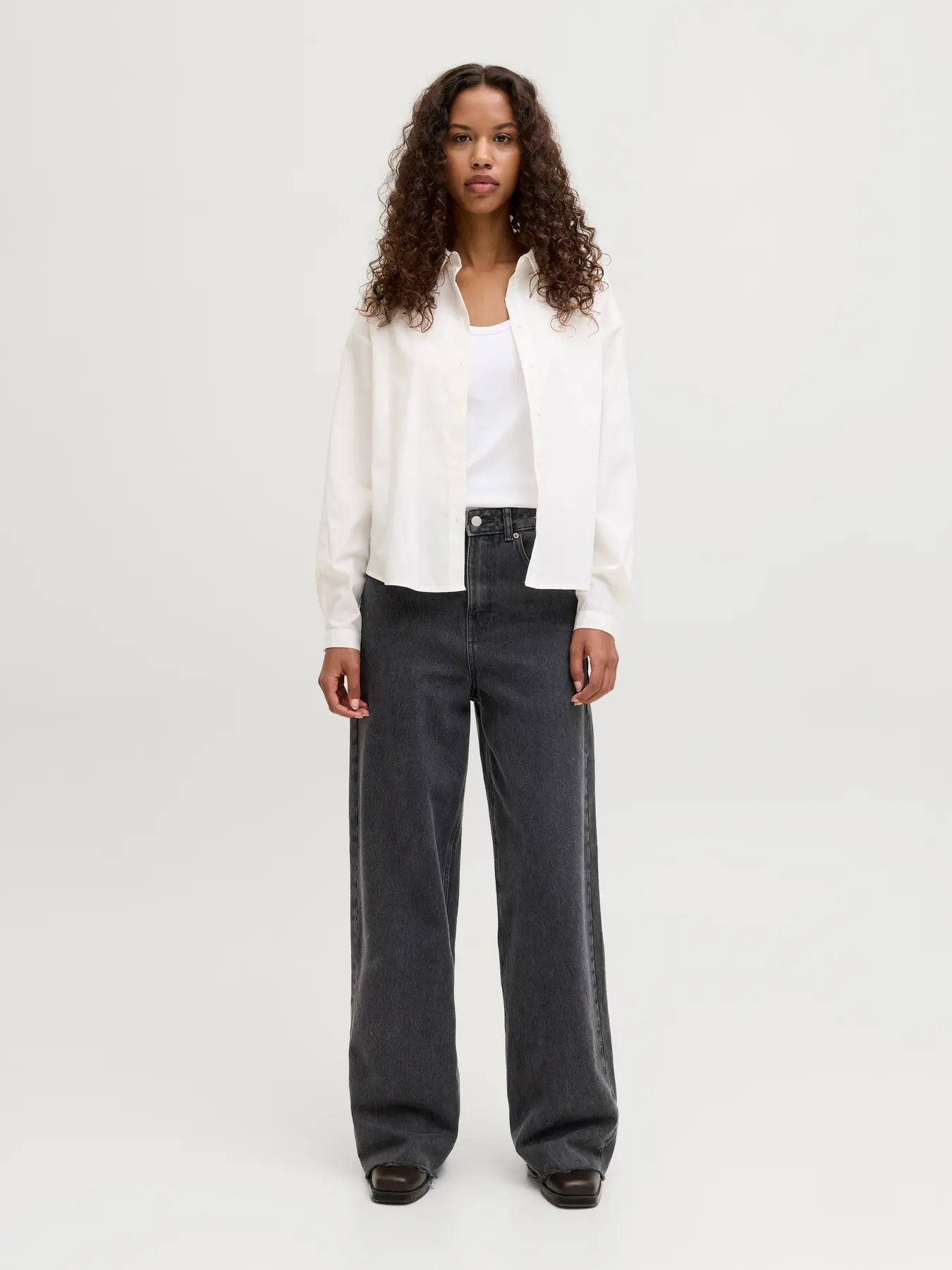 0824 JXTOKYO WIDE RH HW JEANS R6054