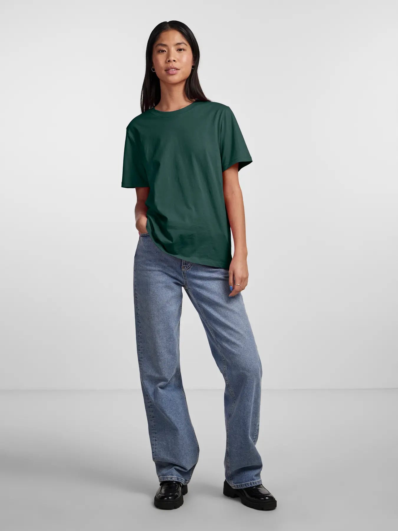 0565 PCRIA SS SOLID TEE JRS NOOS BC