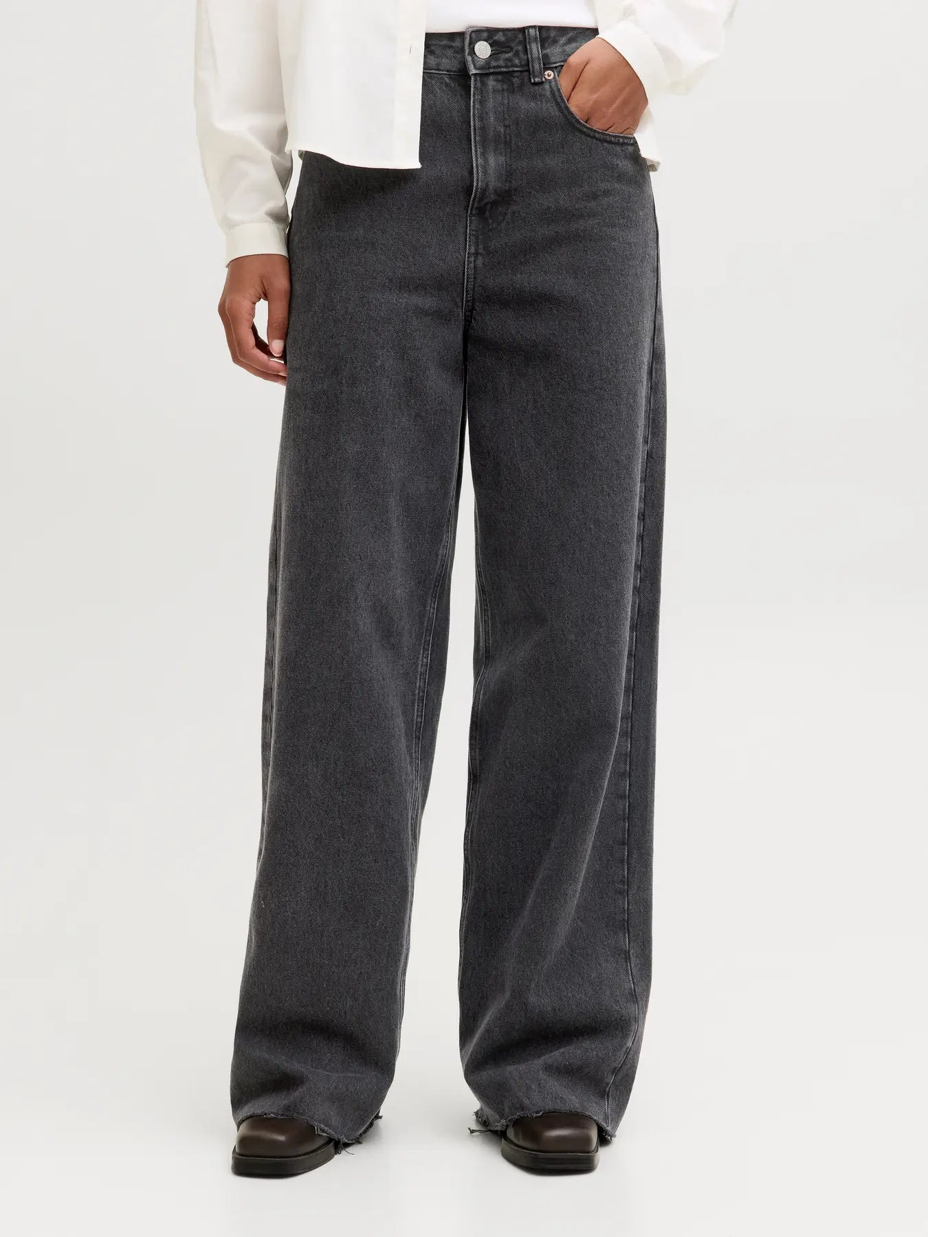 0824 JXTOKYO WIDE RH HW JEANS R6054