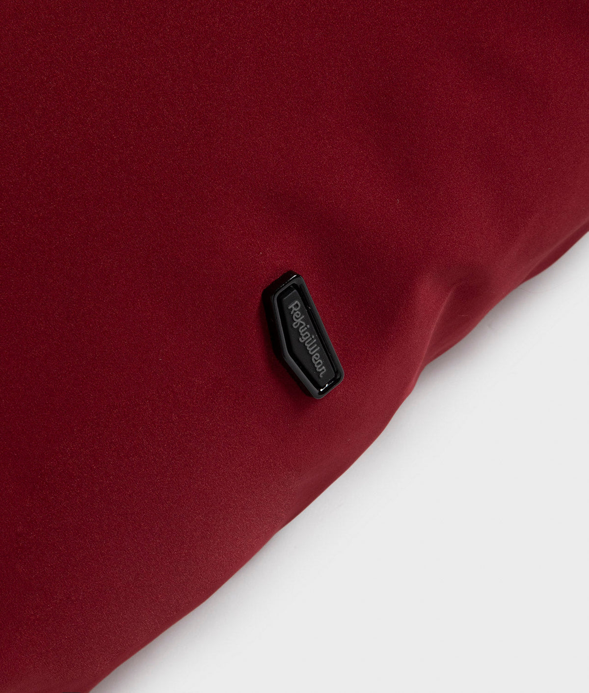 SHORT LADY TECH JACKET · MERLOT