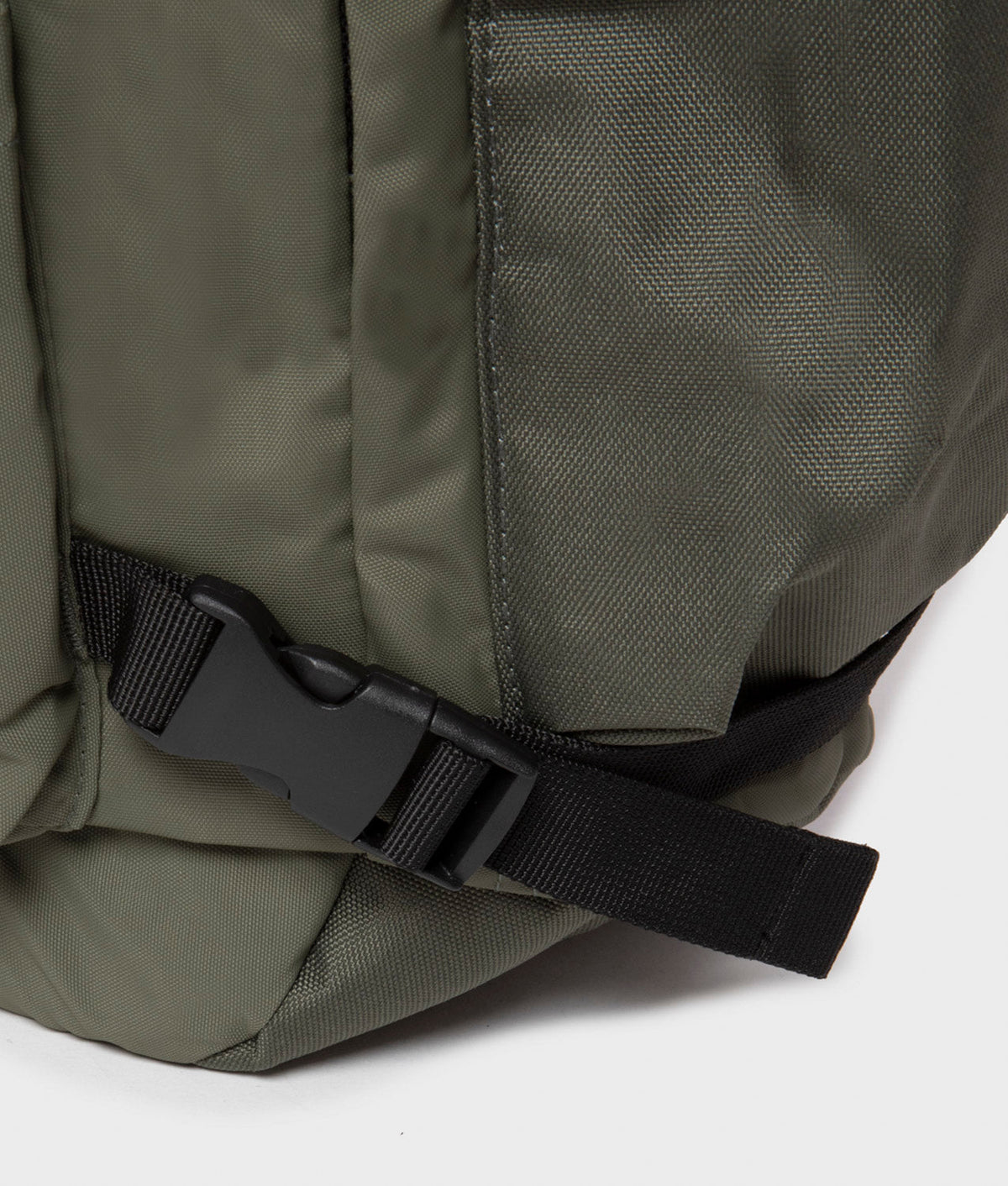 CITY BACKPACK · MILITARY GREEN