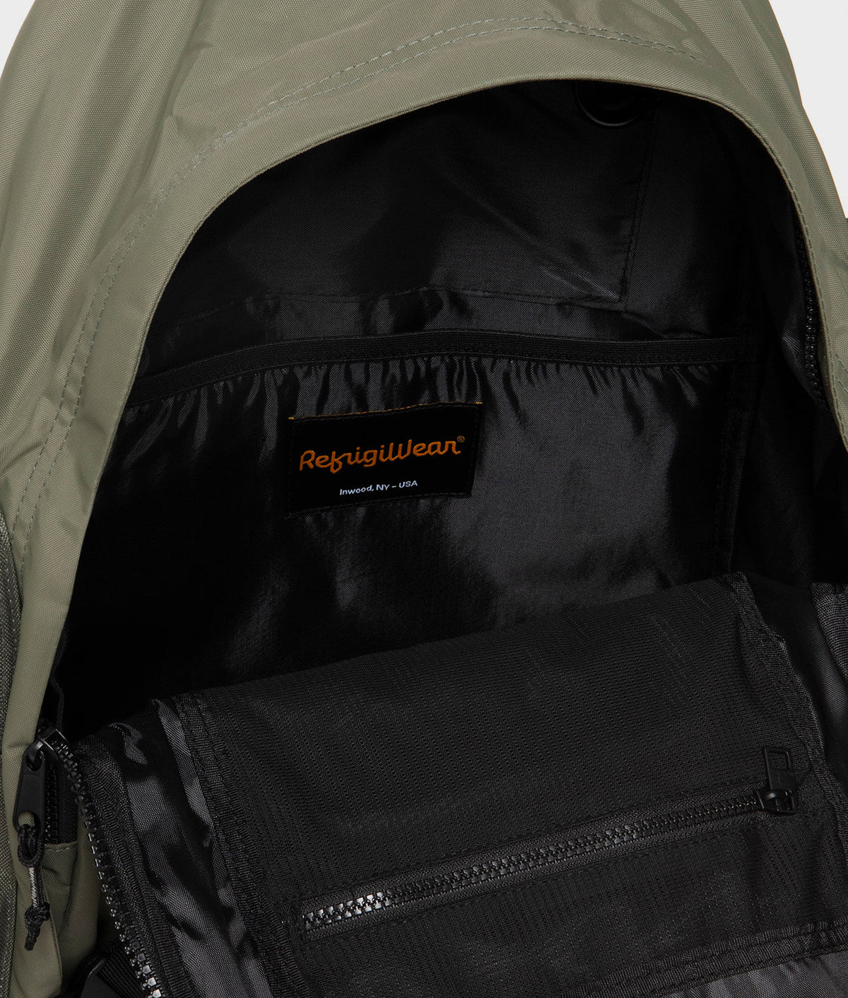 CITY BACKPACK · MILITARY GREEN