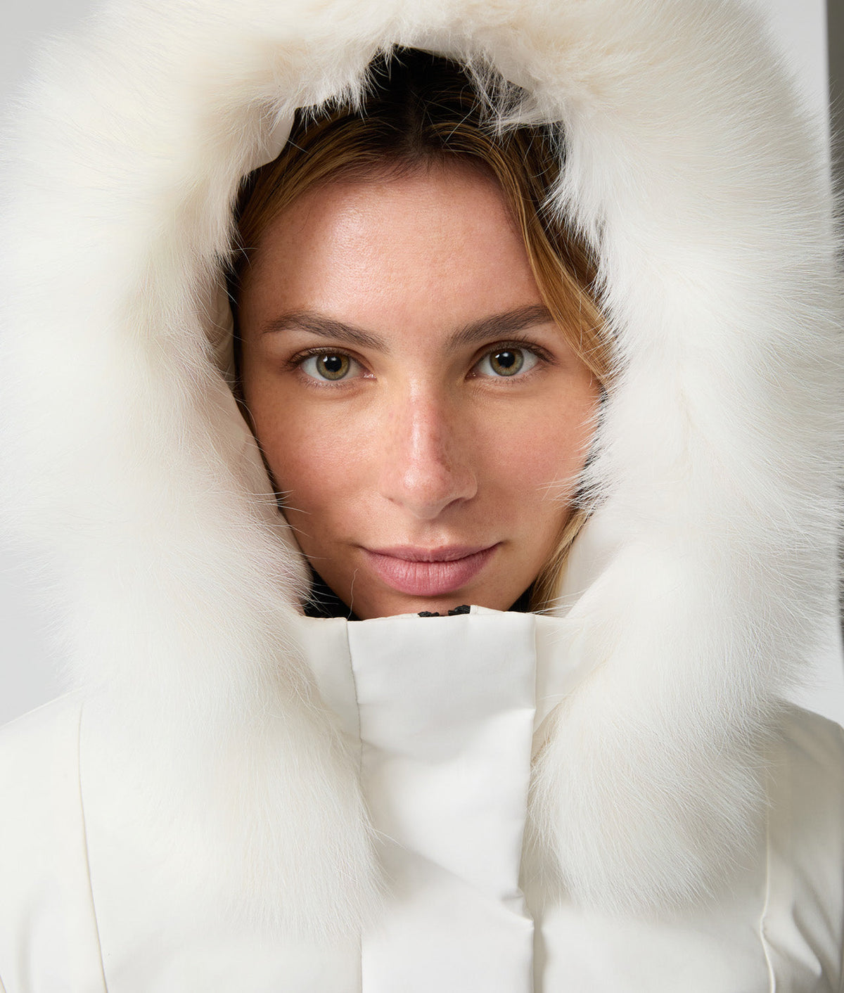 SHORT LADY TECH JACKET · TOFU