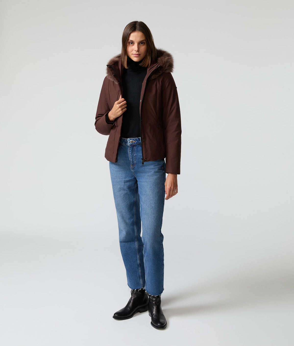 SHORT LADY TECH JACKET · COFFEE