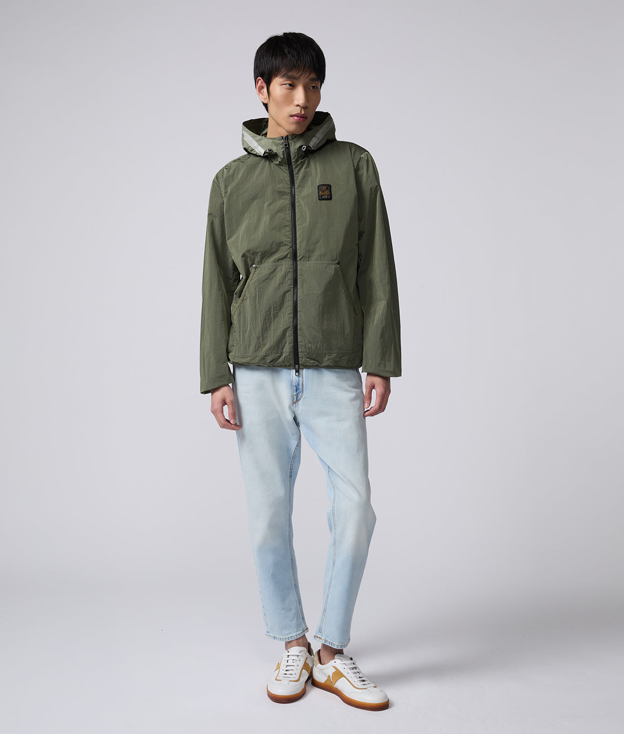 FREE JACKET · E03560