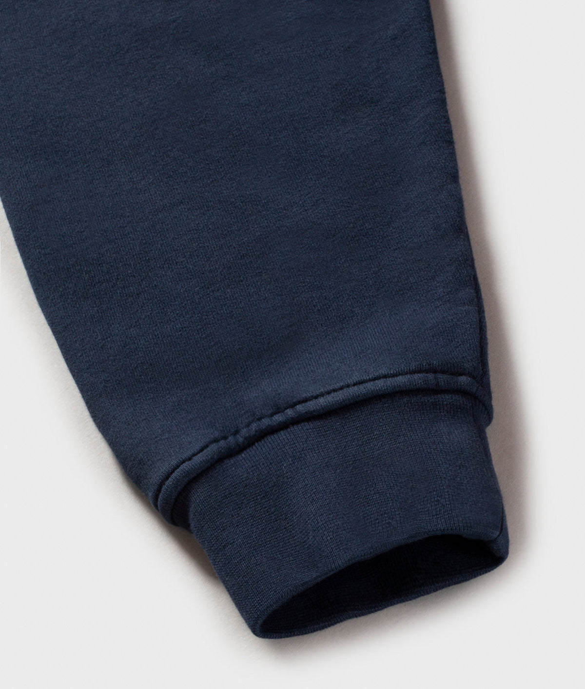ESCAPE SWEATSHIRT · DARK BLUE