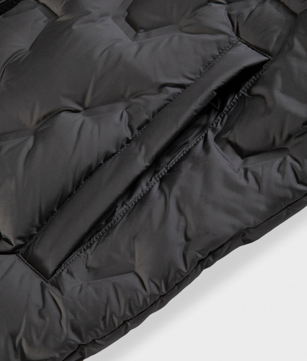 GRAPHITE JACKET · lava smoke
