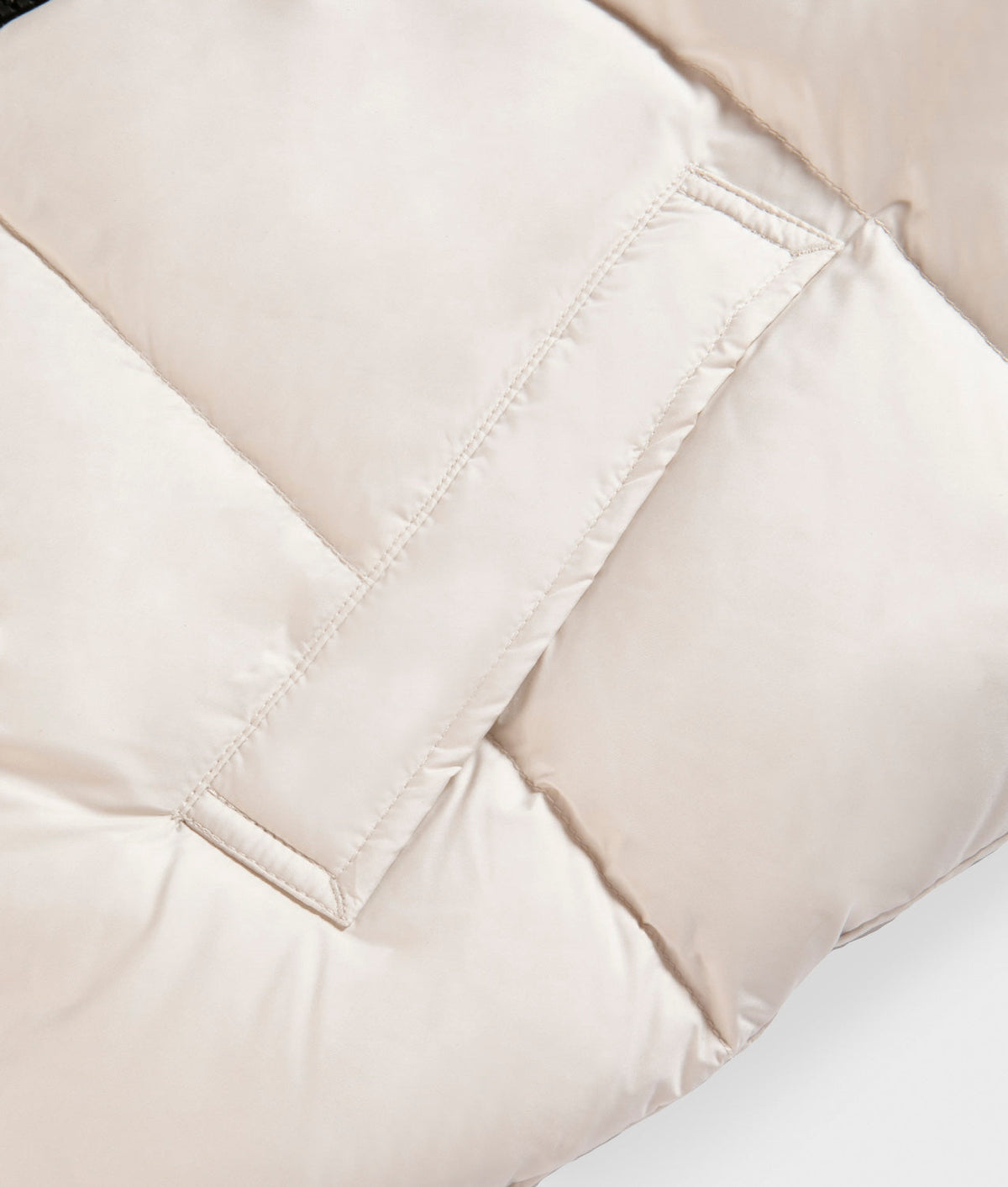 LANA VEST · TOFU