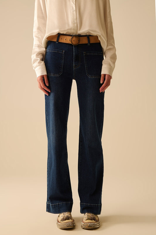 Q2 Jeans a lavaggio scuro con gamba larga e tasche