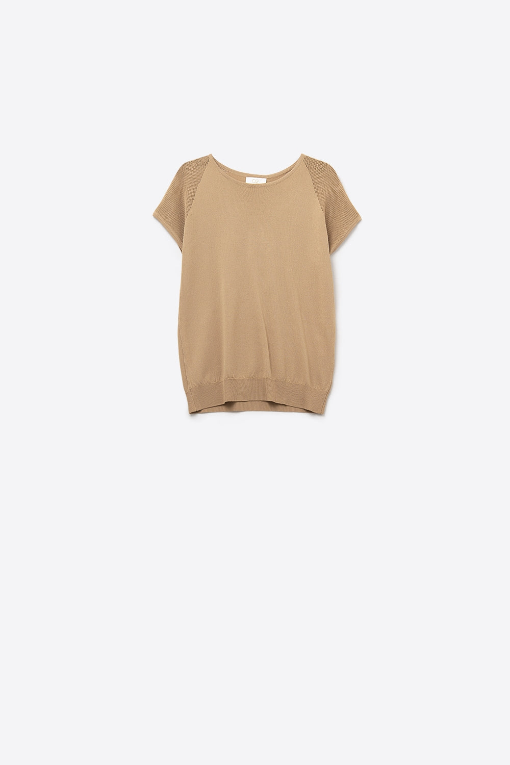 Q2 Maglione a maniche corte a coste color cammello con maglia sulle spalle