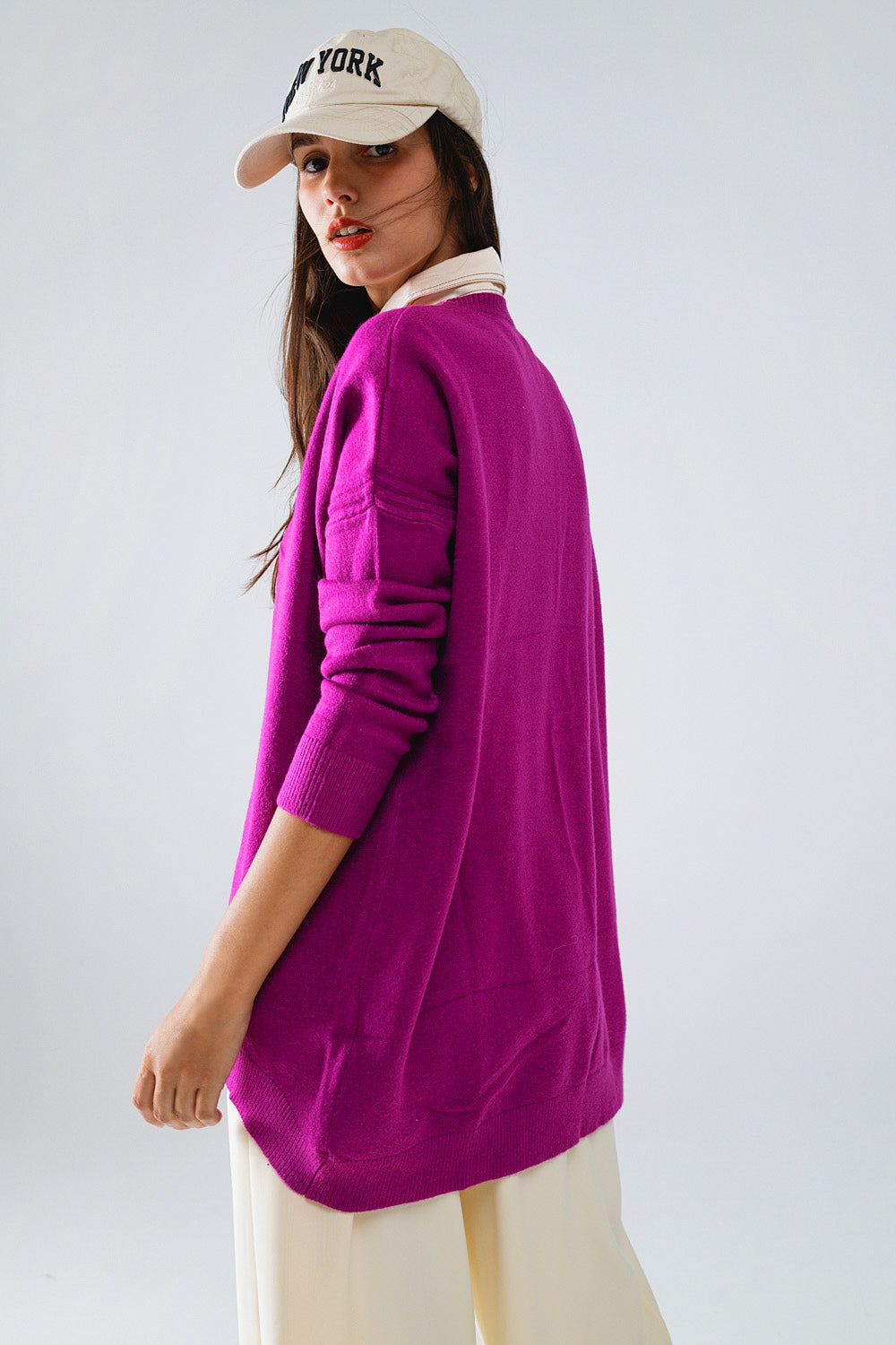 Maglione oversize girocollo a maniche lunghe in fucsia