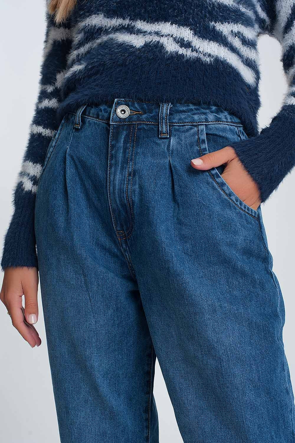 Mom jeans a vita alta con due ruches in vita in blu lavaggio scuro