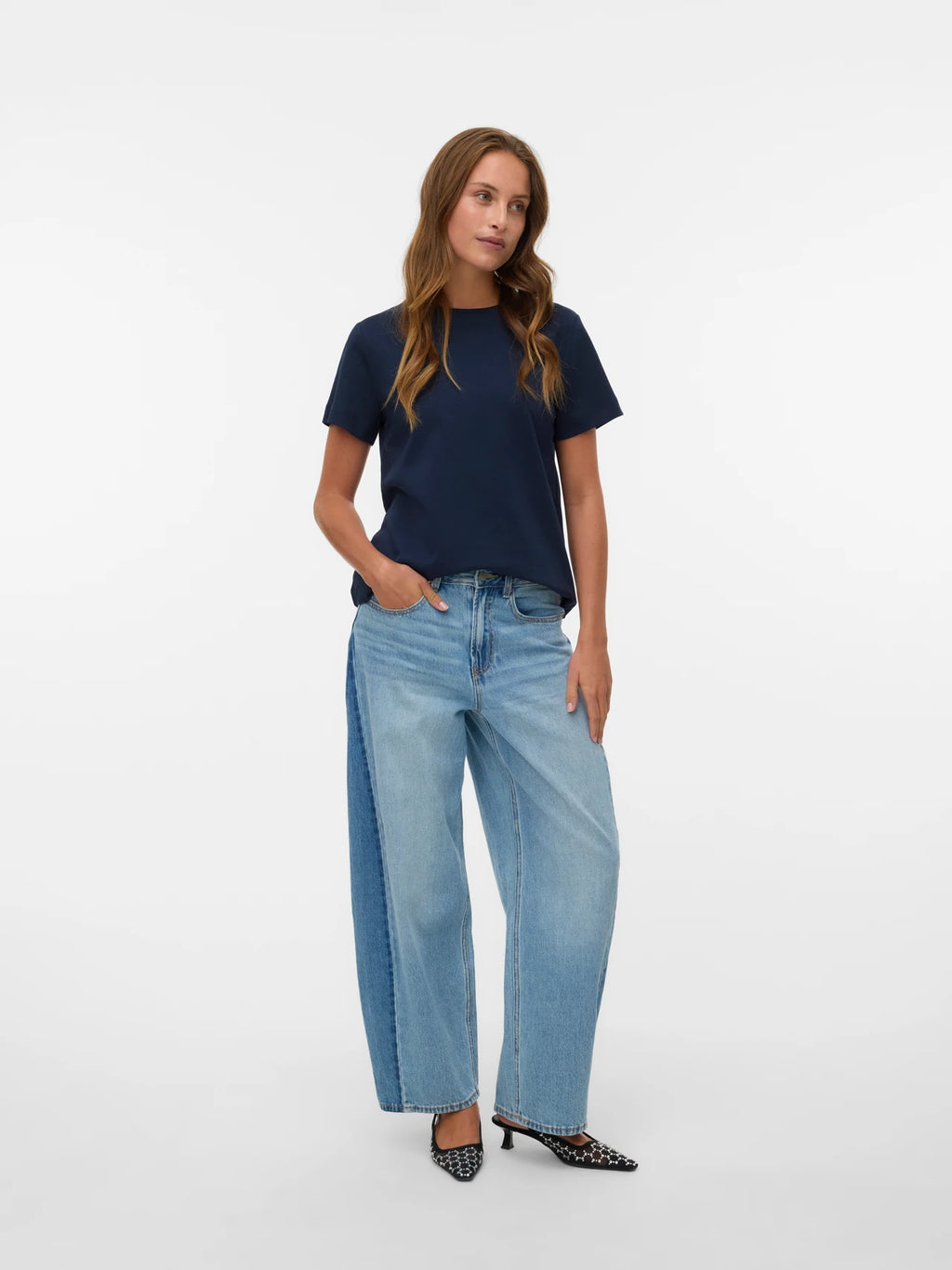 T-shirt Aware Modello Naima 0960